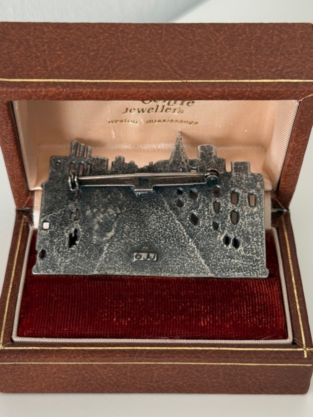 Vintage JJ Pewter Cityscape Brooch Pin - Picture 3 of 3